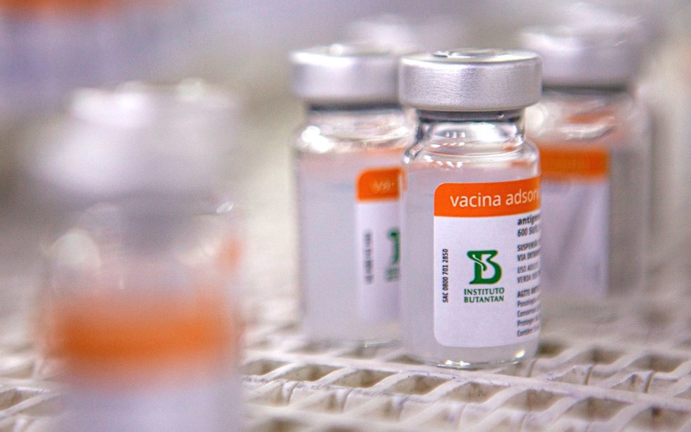 Estudo da Coronavac indica que pandemia pode ser controlada com 75% de vacinados